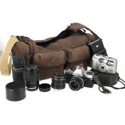 OLYMPUS - Appareil argentique OM-10 avec