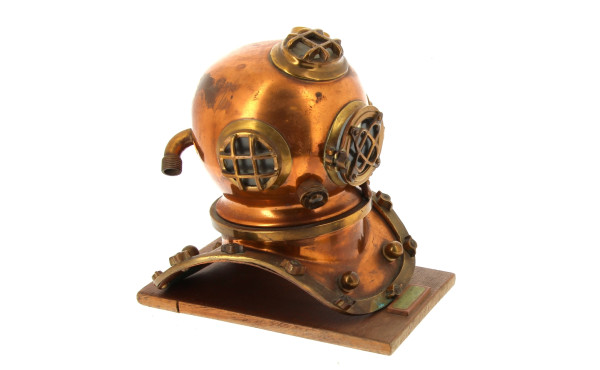 Thème MARINE - Casque de scaphandrier mi