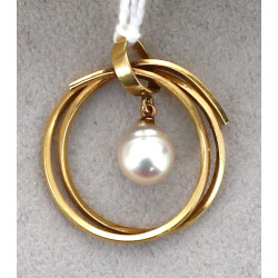 Pendentif en or 14 carats et perle forme