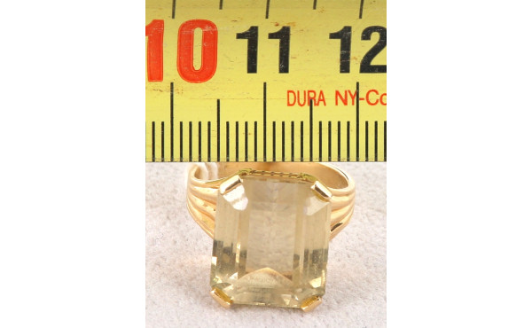 Bague en or 18 cts et citrine, poinçon t
