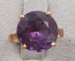 Bague en or 18 cts et améthyste synthéti