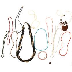Lot de bijoux fantaisie : 11 colliers do