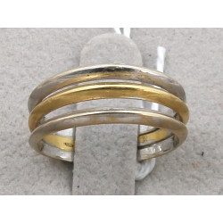 Bague 3 anneaux joints or 750ème, poids 