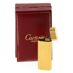 CARTIER - Briquet plaqué or en érin (un 