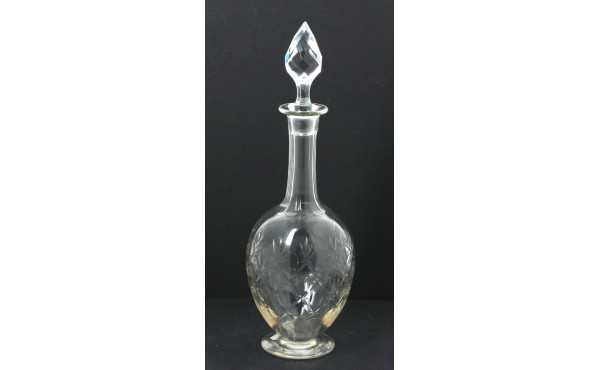 Carafe ancienne en cristal taillé avec b