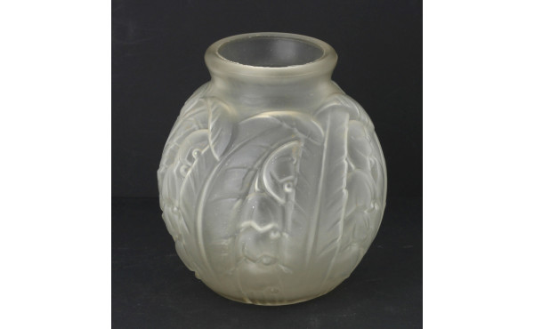 JOMA Montreuil - Vase en verre satiné de