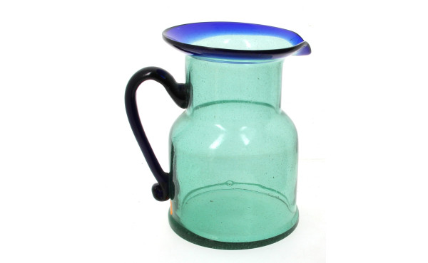 Important pichet en verre bullé bleu et 