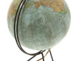 Globe ancien en verre et papier, sur tré