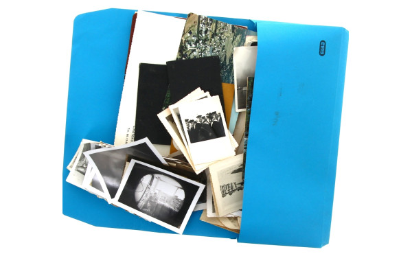 Lot de vieux papiers personnels et photo