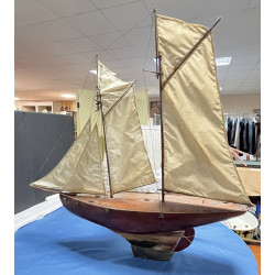 Maquette navigante vers 1940, en pichpin