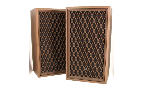 Enceintes vintage en bois de marque PION