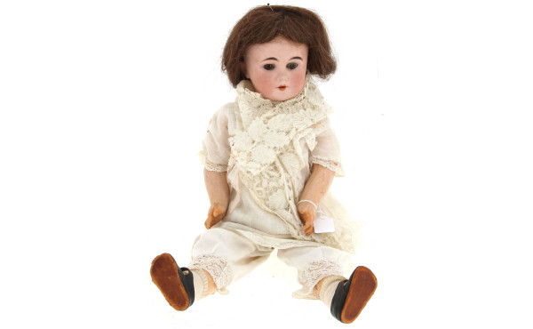 Poupée française LC, tête porcelaine, co