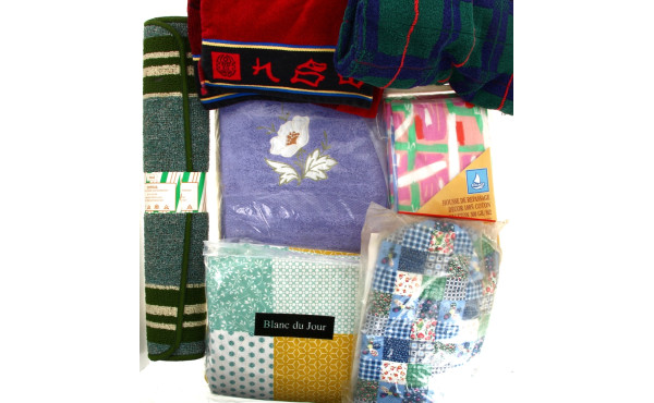 Lot de linge divers dont une partie neuv