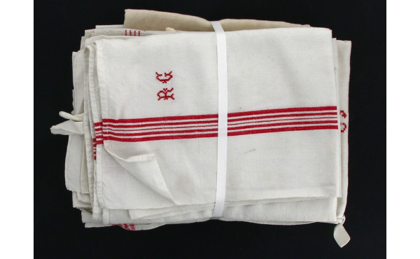 Lot de 10 torchons anciens mêlés