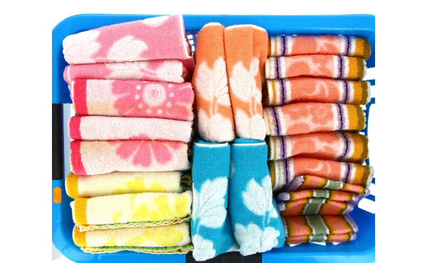 Lot de 18 serviettes de toilette vintage