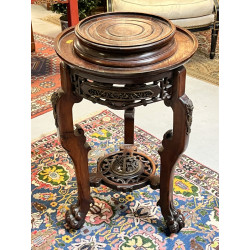 Sellette indochinoise en bois ajouré et 