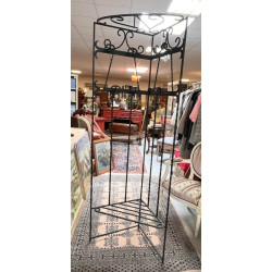 Porte-manteaux d'angle en fer forgé. H 1