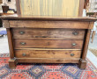Commode de style Empire en bois fruitier