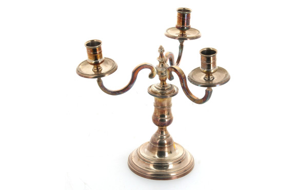Candélabre en métal argenté à trois bras