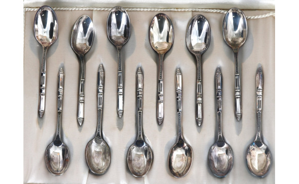 ERCUIS - 12 petites cuillères à moka en 