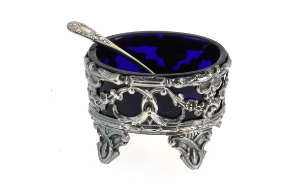 Saleron en métal argenté avec son intéri