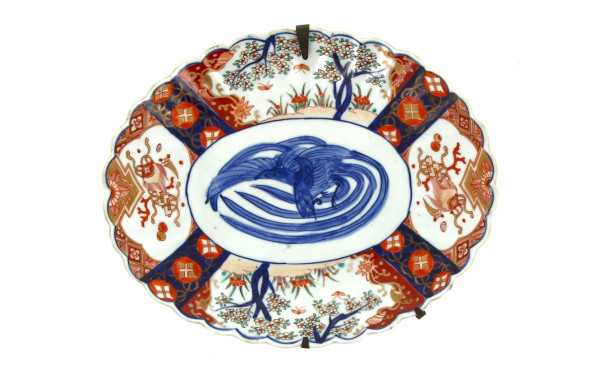 JAPON Décor Imari - Plat de forme ovale 