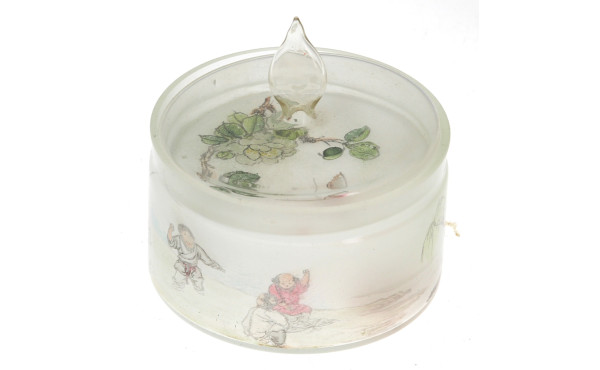 CHINE Fin Xxème - Ravissante boîte en ve