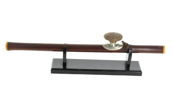 Longue pipe à opium en bambou et métal, 