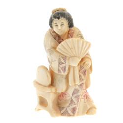 Statuette ou okimono en ivoire d'hippopo