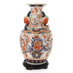 CHINE fin Xxème - Vase en porcelaine à d