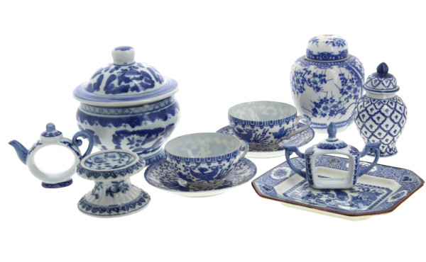 Lot de porcelaines en camaïeu bleu : pot