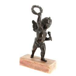 "Putti à la couronne de laurier", sujet 