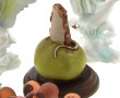 Lot de bibelots comprenant une figurine 