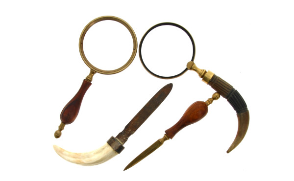 Lot comprenant 2 loupes et 2 coupes papi