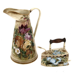 Broc (H 39 cm) et fer à repasser peint d