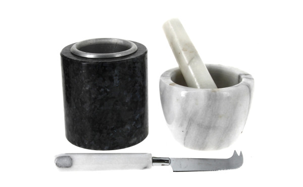 Lot comprenant un mortier (H 7,5 cm) et 