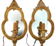 Paire d'appliques en bois doré à fond mi