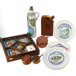 Lot comprenant 6 assiettes à fromage : c