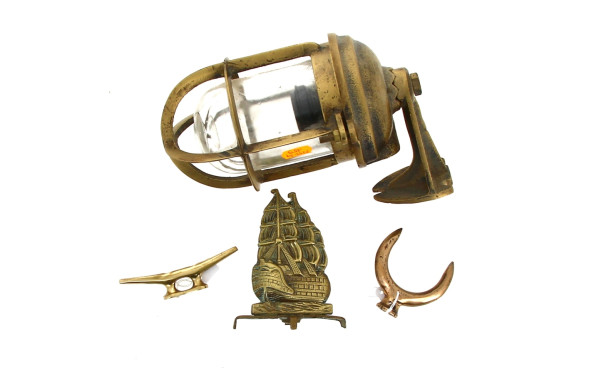 Thème MARINE - Lampe de coursive en bron