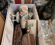 VIDE RESERVE de bibelots divers, tableau