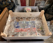 VIDE RESERVE de bibelots divers, tableau