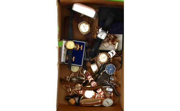 Lot de montres bracelets vendues en l'ét