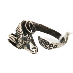 Bague en argent "tête de bélier", non po