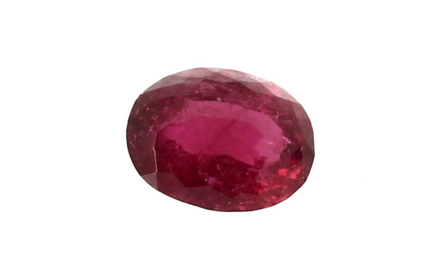 Tourmaline rose de forme ovale, poids 3,