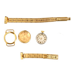 LIP - Montre bracelet de dame, boîtier o