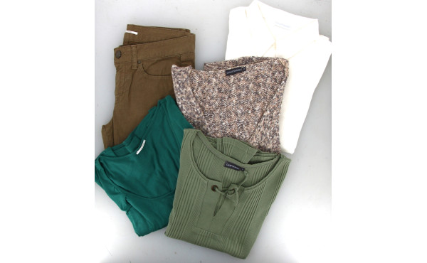 Lot de 5 articles CHATTAWAK - 1 pull mai