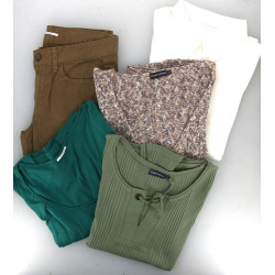 Lot de 5 articles CHATTAWAK - 1 pull mai