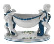 Petite jardinière en porcelaine figurant