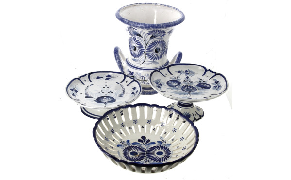 QUIMPER - Lot de 4 pièces à décor floral