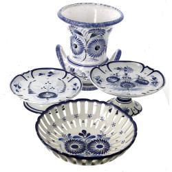 QUIMPER - Lot de 4 pièces à décor floral